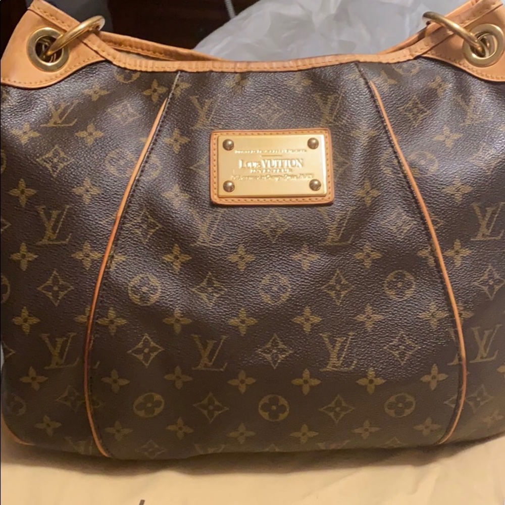 LV Monogram Gallieria PM